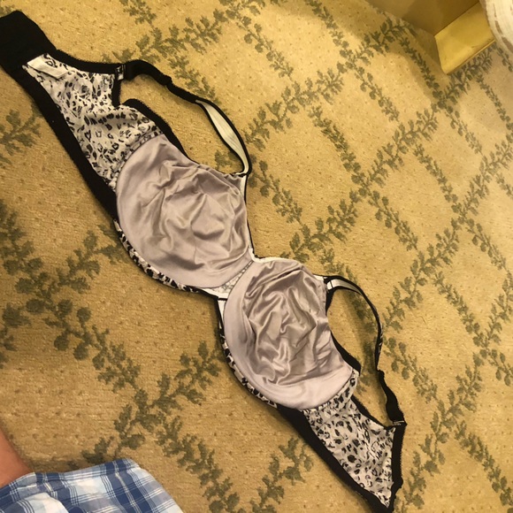 Leopard Wacoal 40DDD underwire lined bra, no padding - Picture 4 of 8